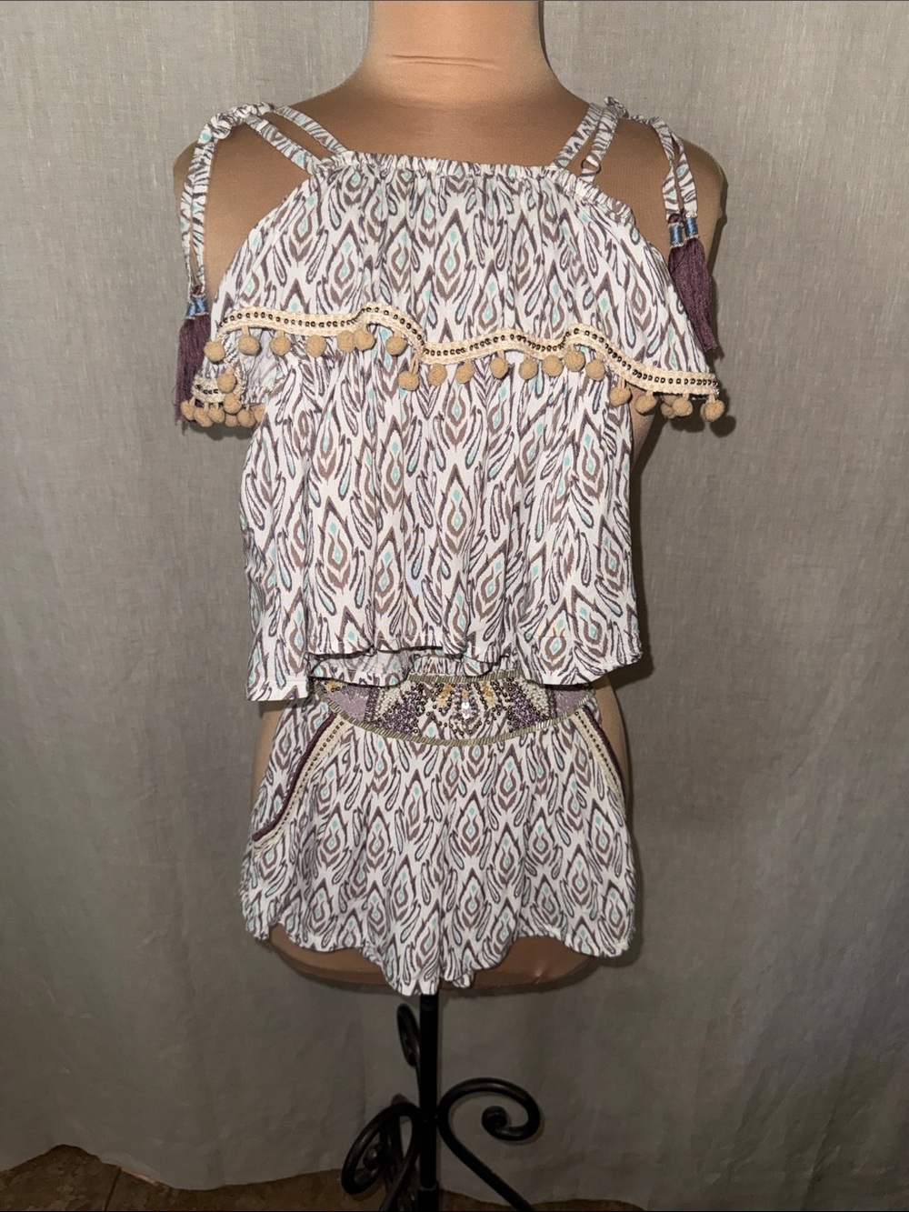 Skemo Ivory Crop Top and Shorts Set with Mauve Tassels
